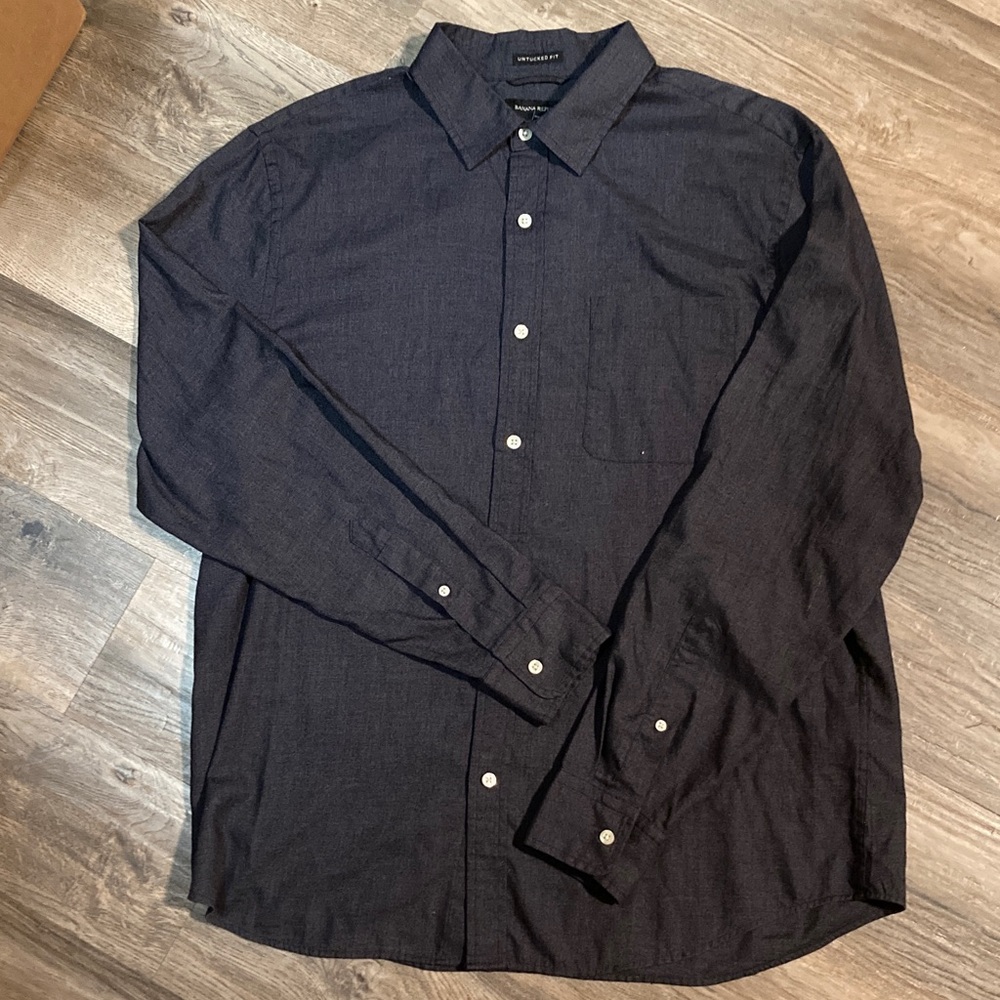 Banana Republic Charcoal Gray Untucked Fit Flannel Button Down Shirt